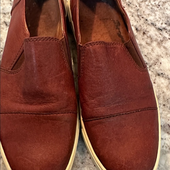 Men's Frye Brown Slip-On Leather Shoes - Picture 7 of 12
